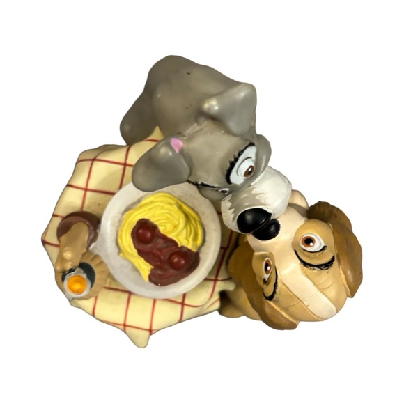 Vintage Disney Lady & Tramp Collectors Item Dog Figurine in Gray, Tan, Brown - Picture 8 of 9